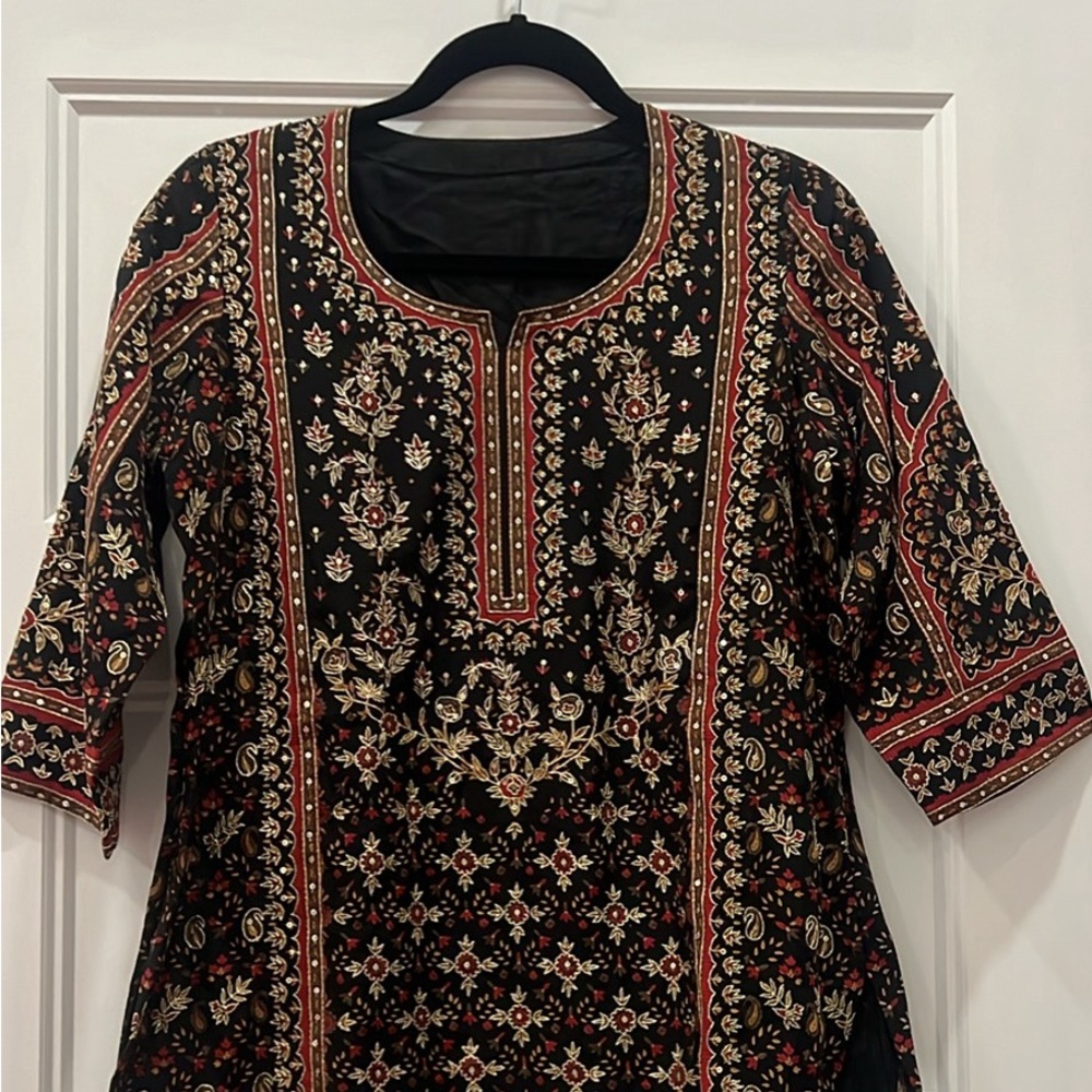 Crepe Bohemian Embroidered Shirt Black